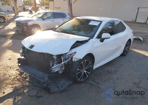 2020 Toyota Camry Se z USA, uszkodzony, nr VIN 4T1G11AK6LU874329